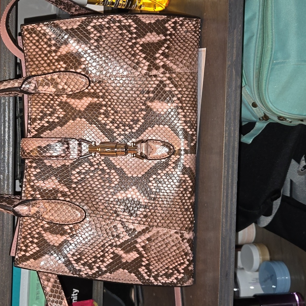 Authentic Gucci medium python Jackie euc